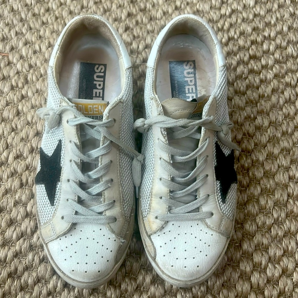 Golden Goose SUPERSTAR
Size 38